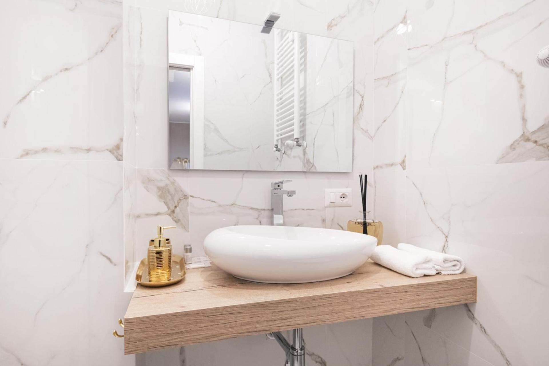 Easylife - Golden Suite Milano Eksteriør billede